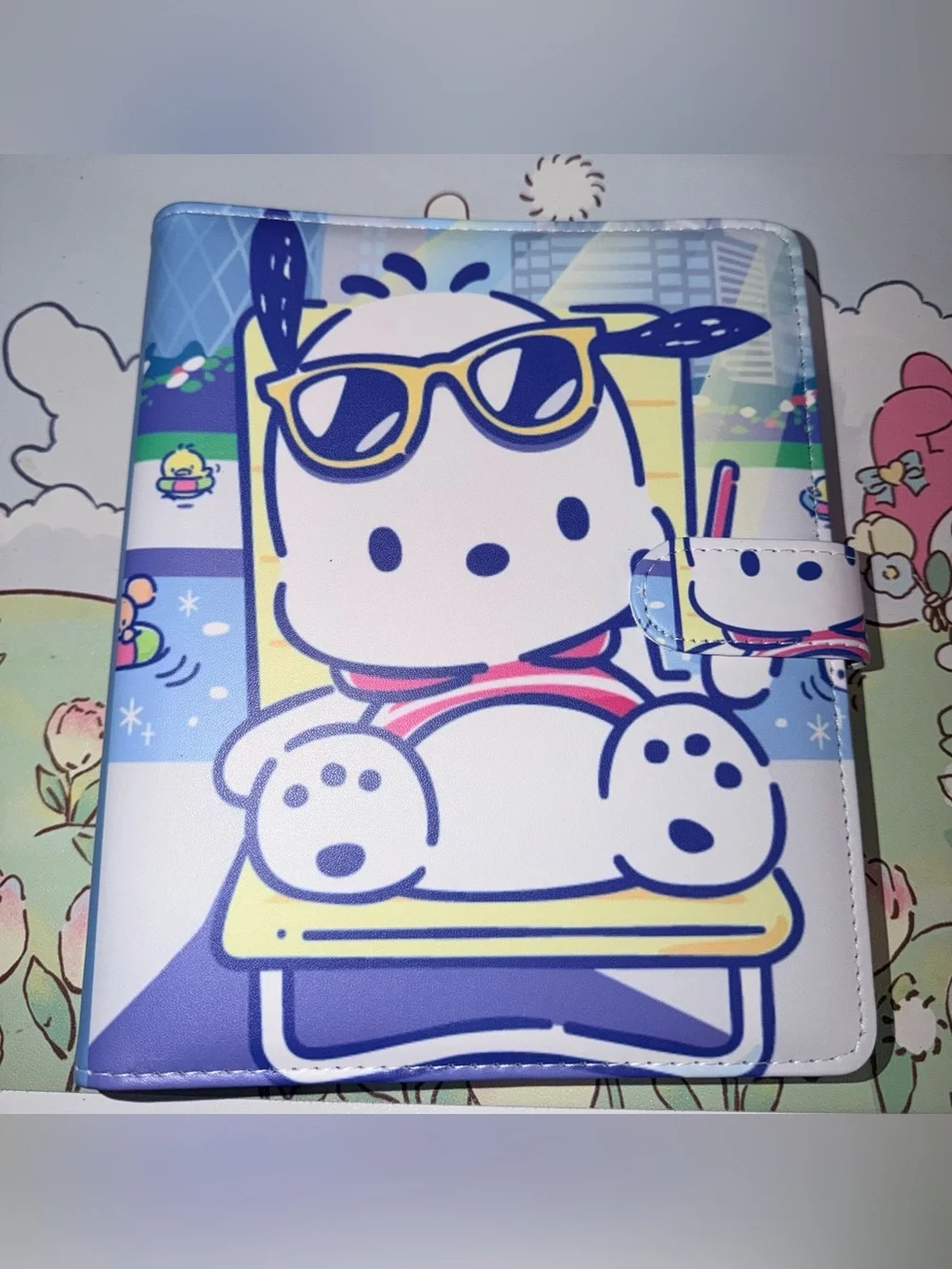 🐾NWOT Pochacco 6 ring padded Binder with magnetic closure